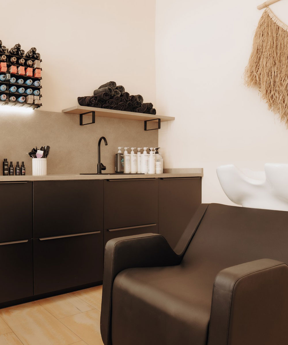 friseursalonn  mit balayage blond extensions